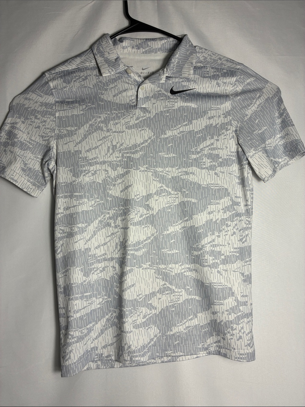 Nike Men's Grey and White Patterned Dri-FIT Golf Polo